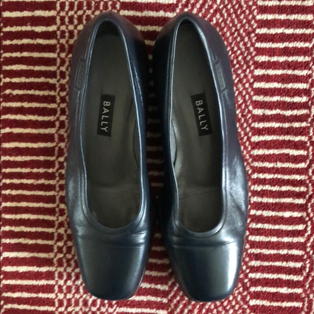 Authentic Tignale Bally black wedge shoes